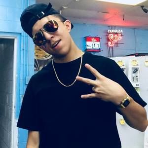 Meet your Posher, Aaron